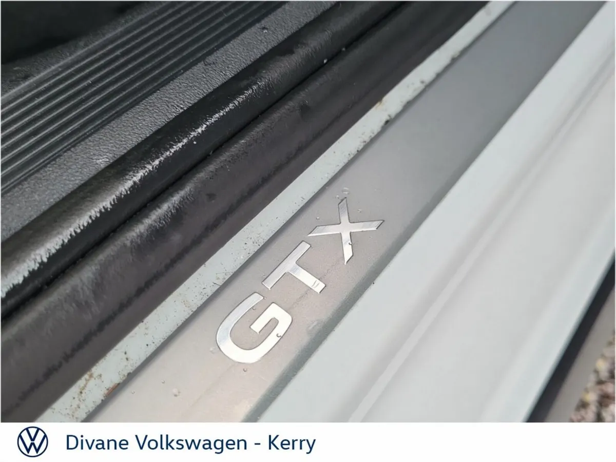 Volkswagen ID.4 SUV, Electric, 2022, White