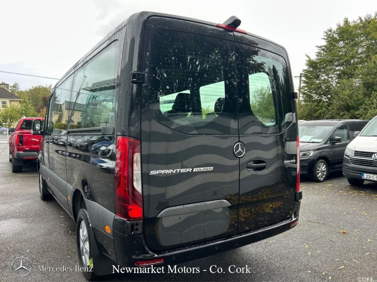 Mercedes-Benz Sprinter MPV, Diesel, 2026, Black