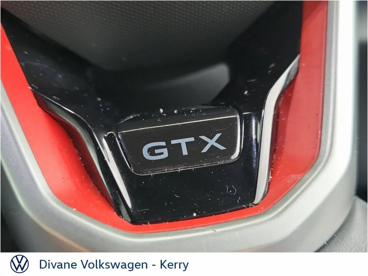 Volkswagen ID.4 SUV, Electric, 2022, White