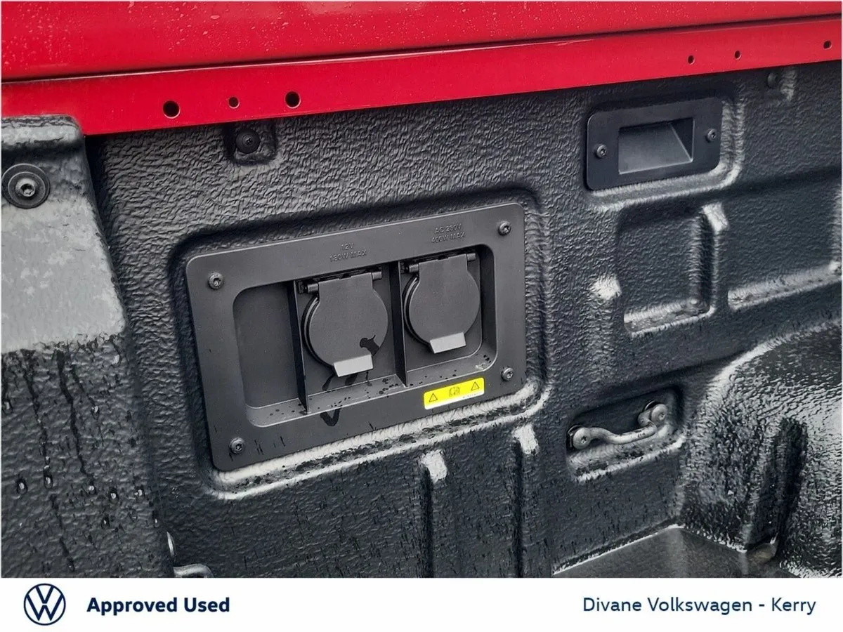 Volkswagen Amarok Pick Up, Diesel, 2027, Red