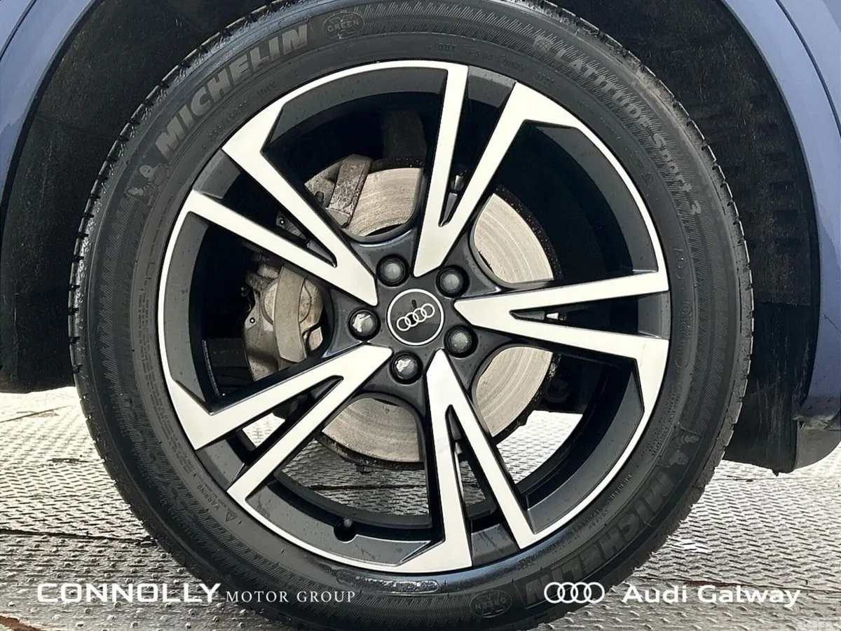 Audi Q5 SUV, Diesel, 2022, Blue