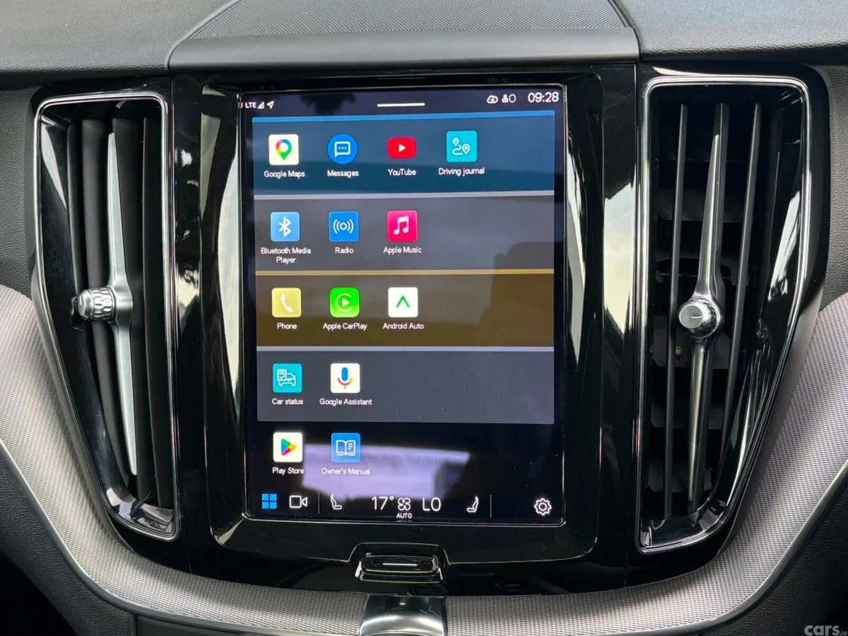 Volvo XC60 SUV, Petrol Plug-in Hybrid, 2023, Black