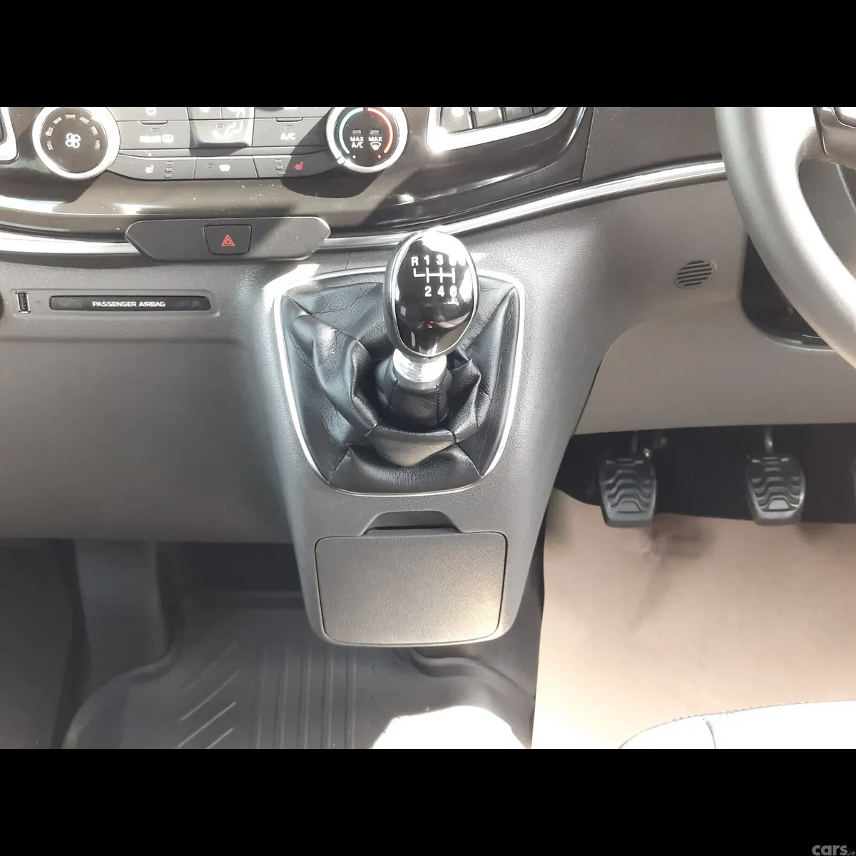 Ford Tourneo Custom MPV, Diesel, 2023, Black