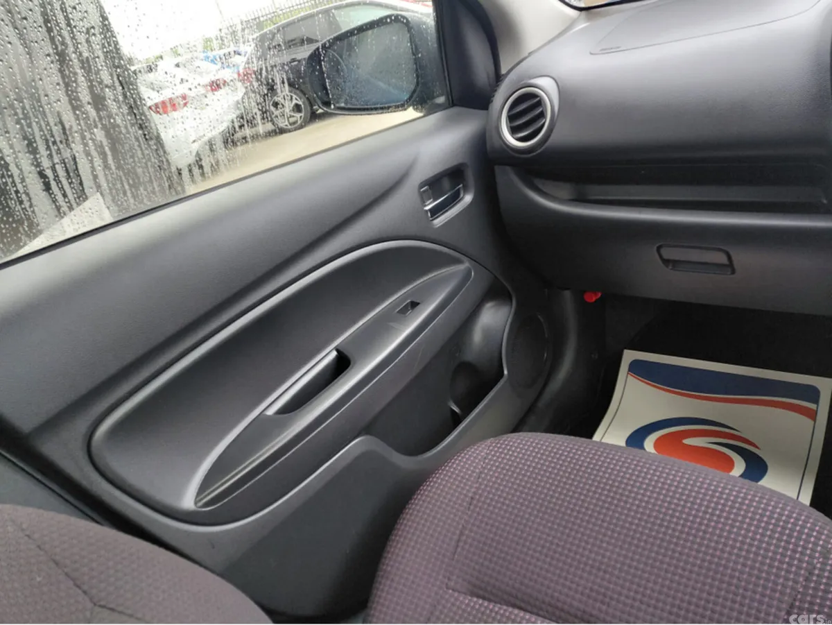 Mitsubishi Mirage Hatchback, Petrol, 2014, Blue