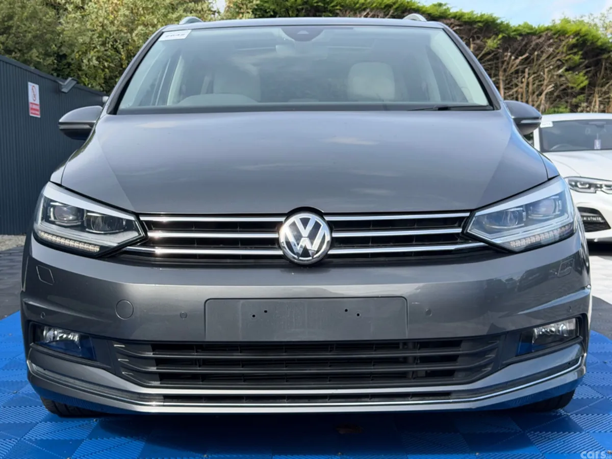 Volkswagen Touran MPV, Diesel, 2018, Grey