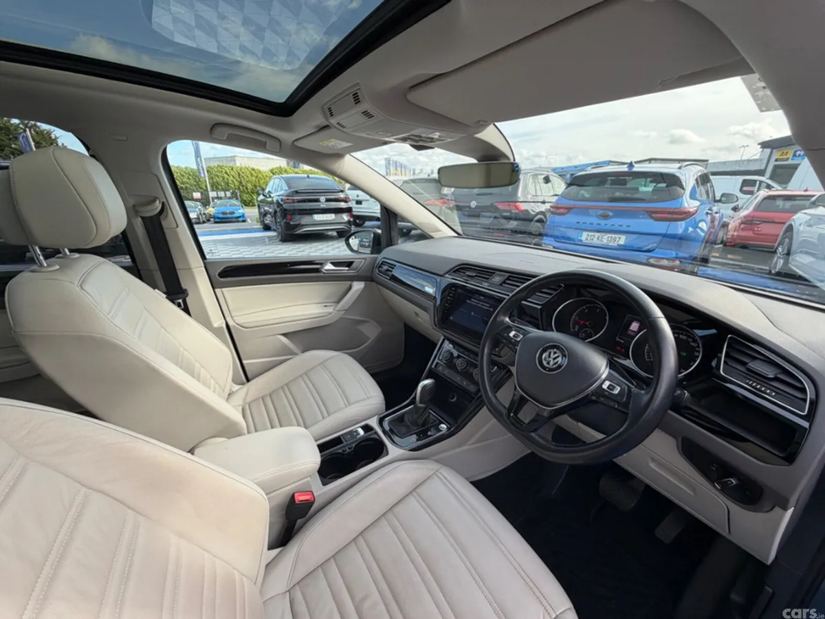 Volkswagen Touran MPV, Diesel, 2018, Grey
