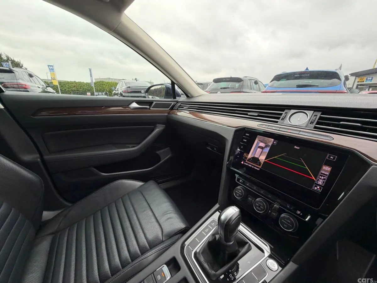 Volkswagen Passat Estate, Diesel, 2019, Blue