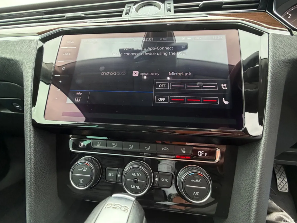Volkswagen Passat Estate, Diesel, 2019, Blue