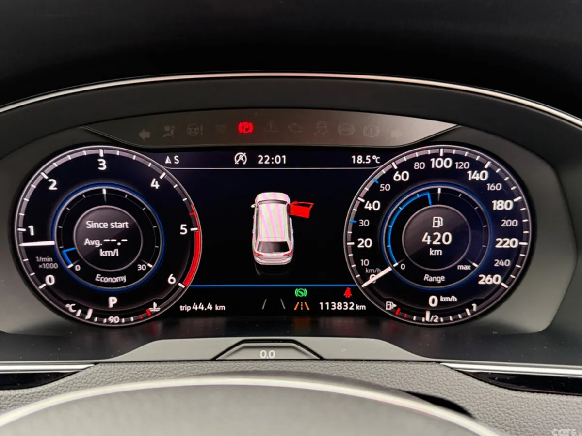 Volkswagen Passat Estate, Diesel, 2019, Blue