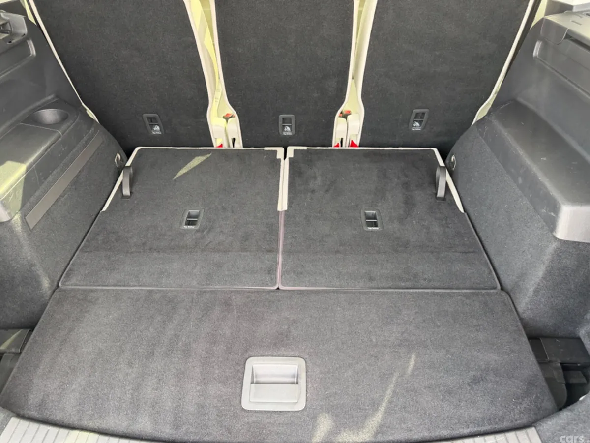 Volkswagen Touran MPV, Diesel, 2018, Grey