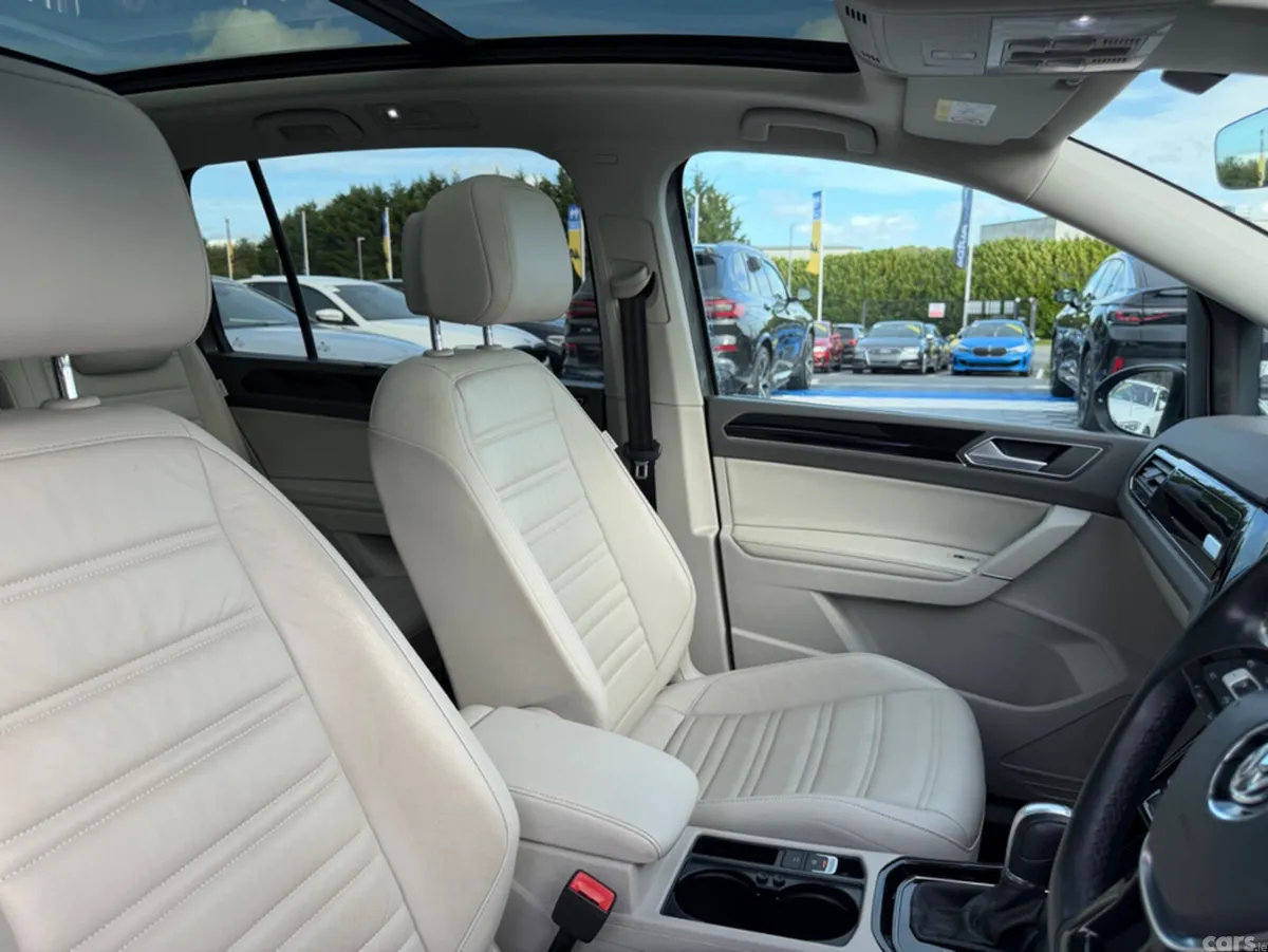 Volkswagen Touran MPV, Diesel, 2018, Grey