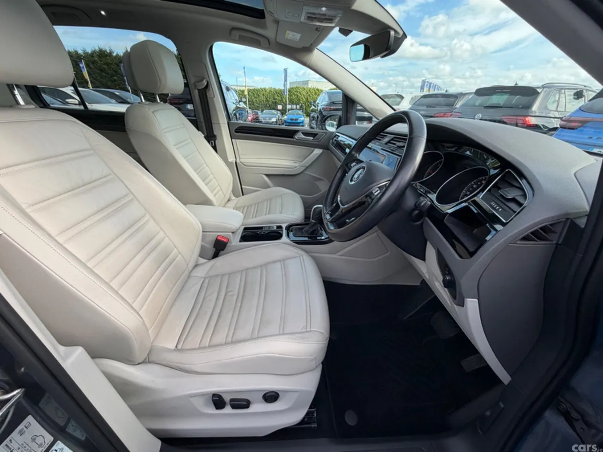 Volkswagen Touran MPV, Diesel, 2018, Grey