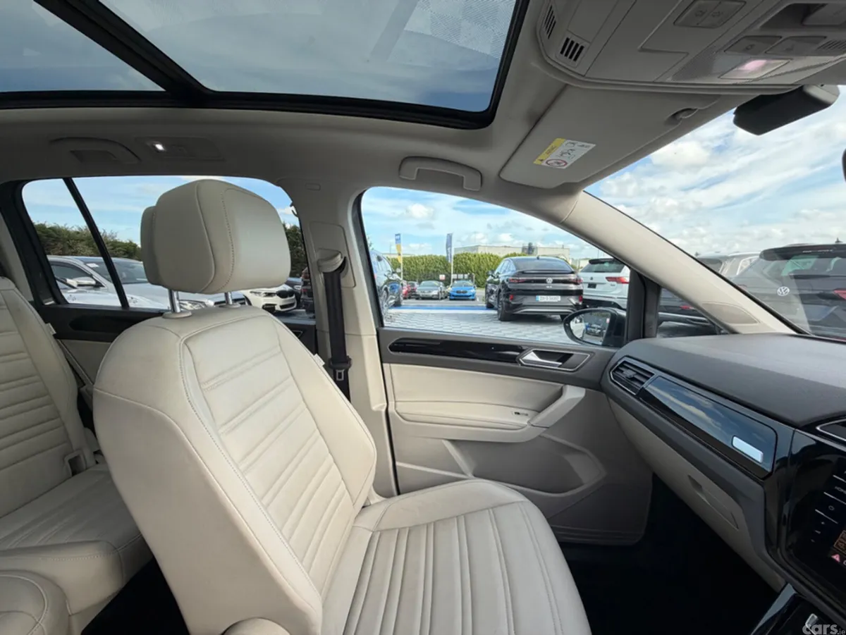Volkswagen Touran MPV, Diesel, 2018, Grey