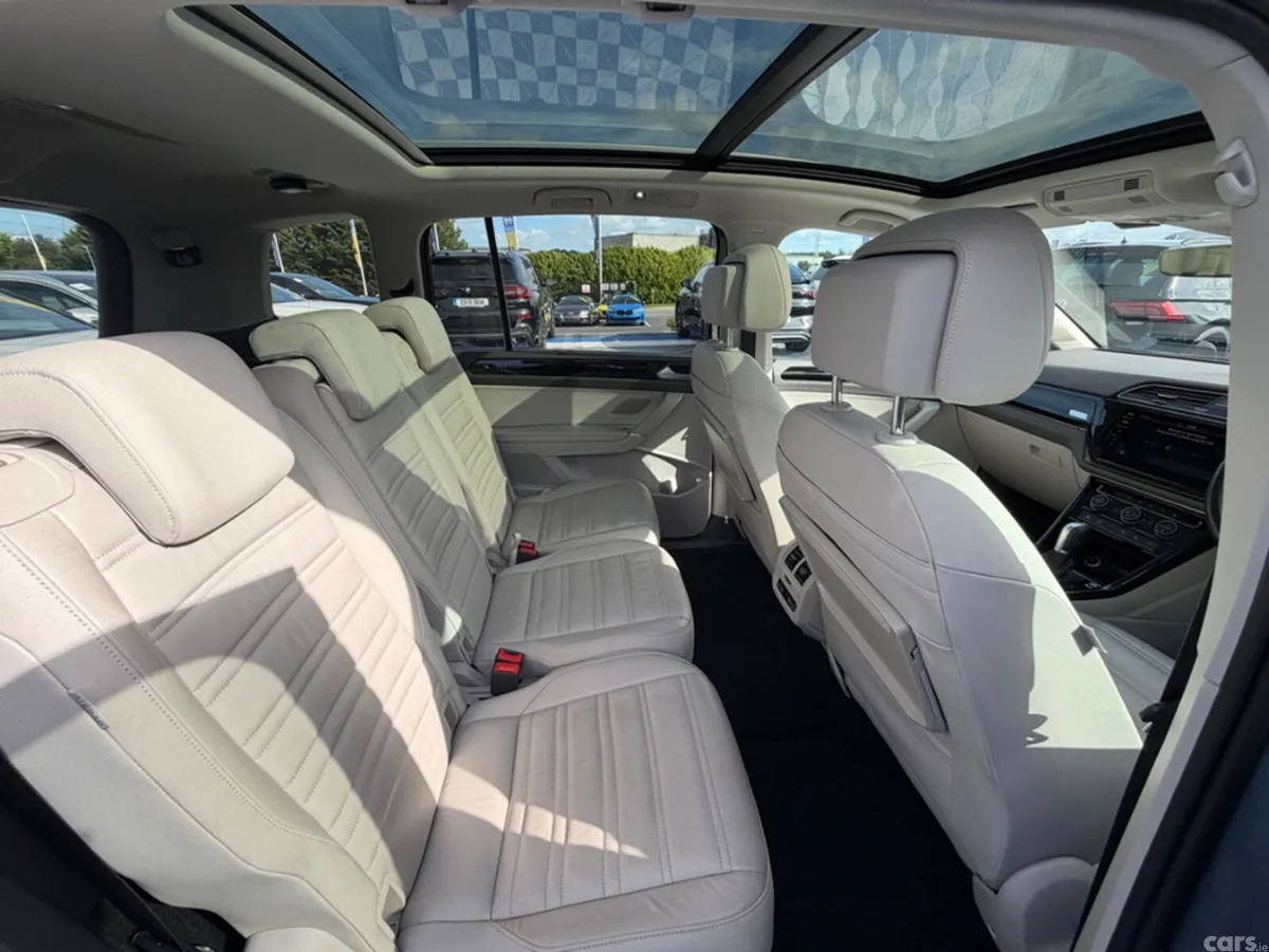 Volkswagen Touran MPV, Diesel, 2018, Grey