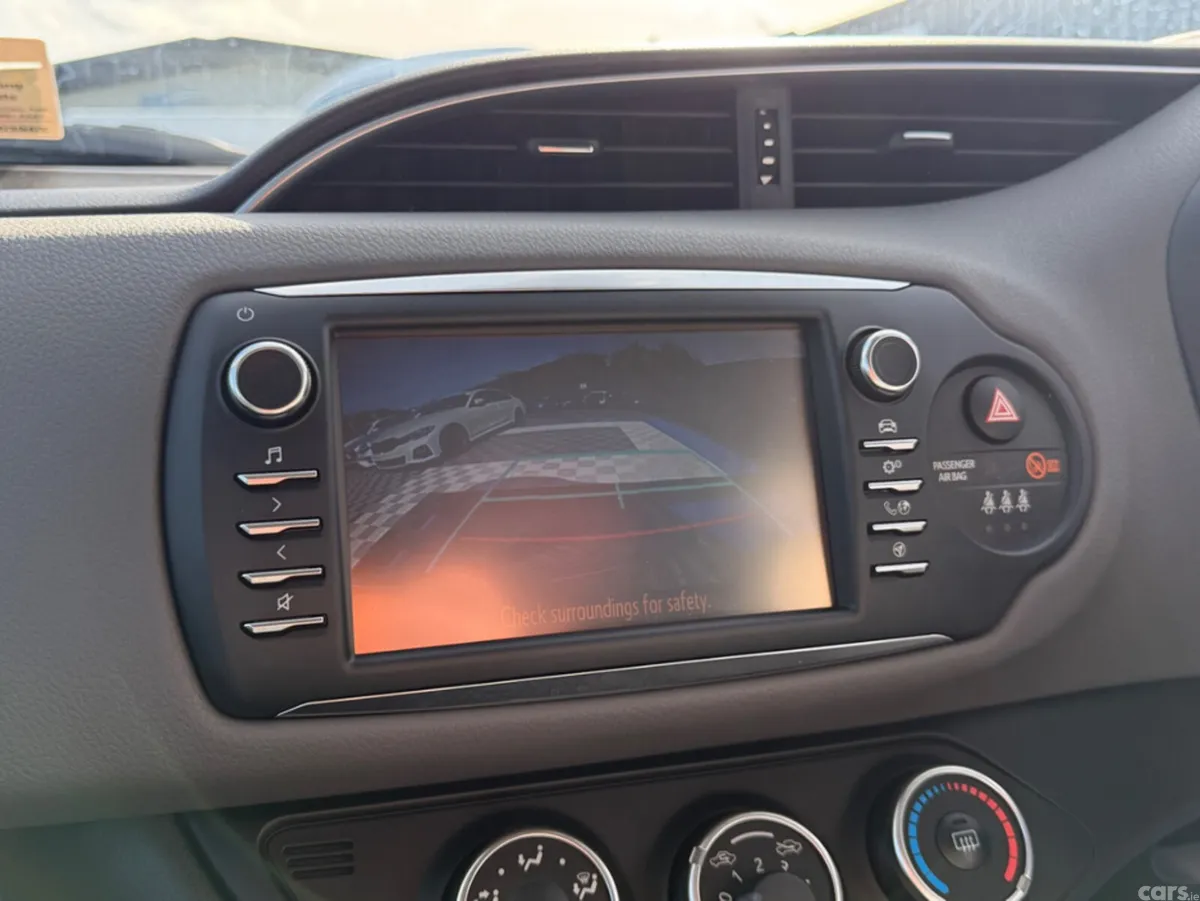 Toyota Yaris Hatchback, Petrol, 2018, Red