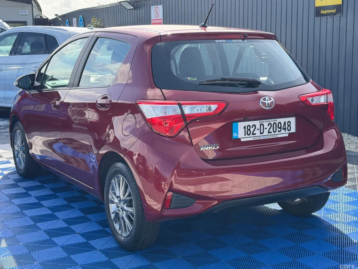 Toyota Yaris Hatchback, Petrol, 2018, Red