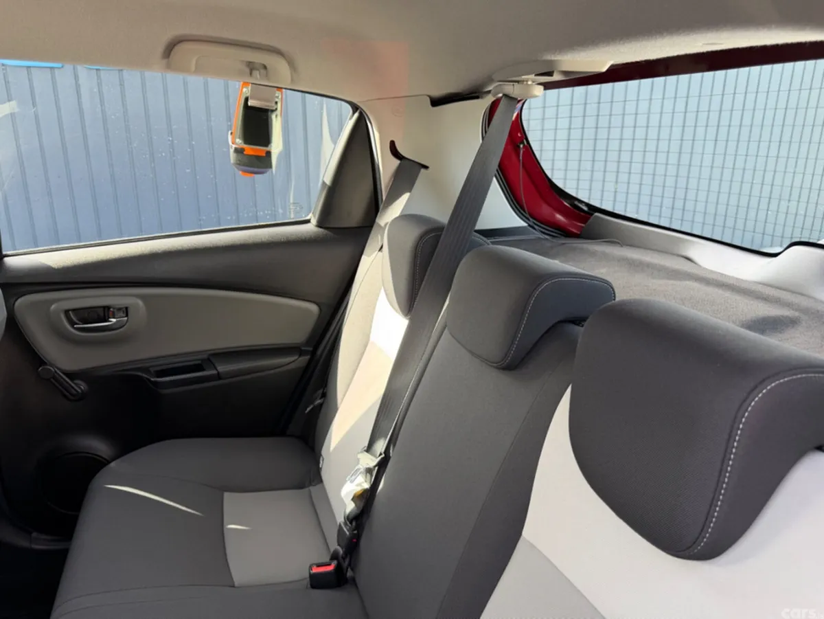 Toyota Yaris Hatchback, Petrol, 2018, Red