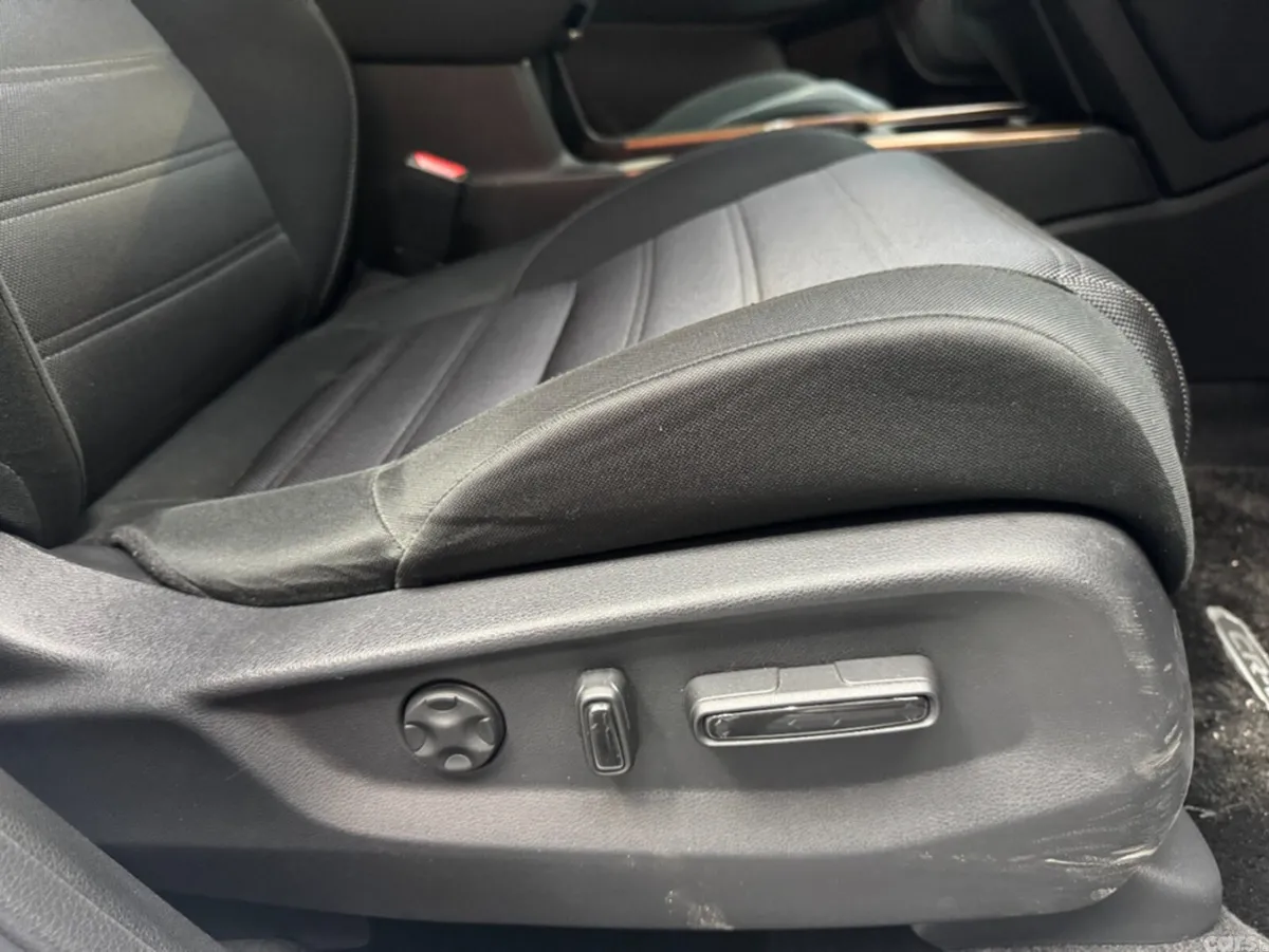 Honda CR-V SUV, Petrol Hybrid, 2019, White