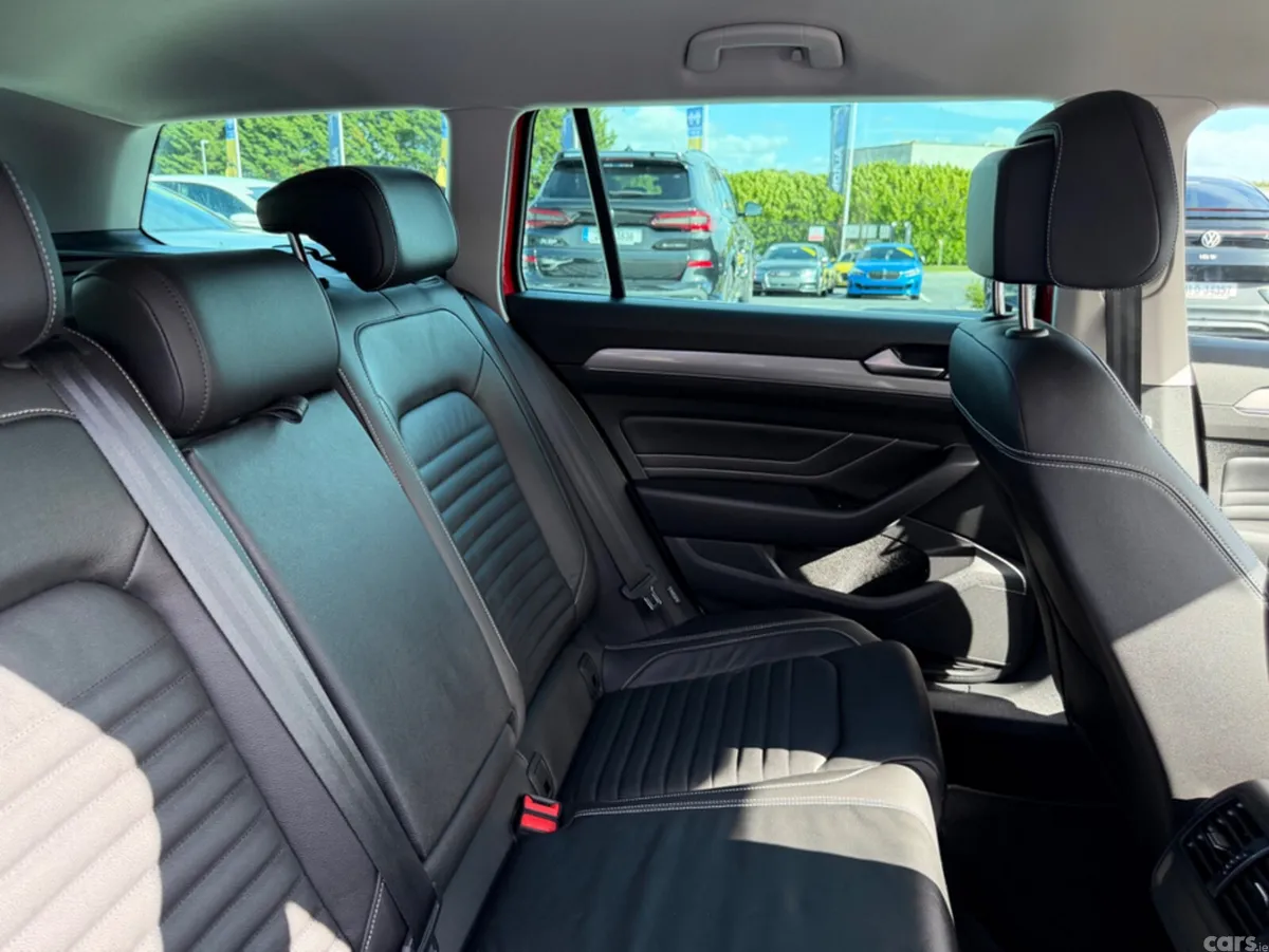 Volkswagen Passat Estate, Petrol Hybrid, 2022, Red