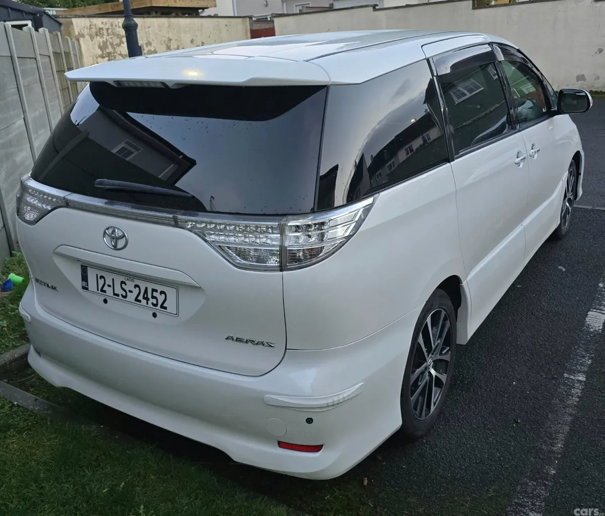 Toyota Estima MPV, Petrol, 2012, White