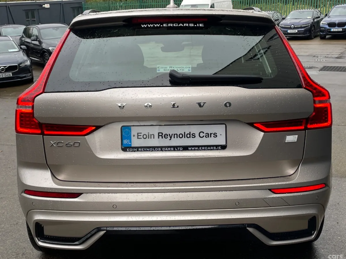 Volvo XC60 SUV, Petrol Plug-in Hybrid, 2024, Grey