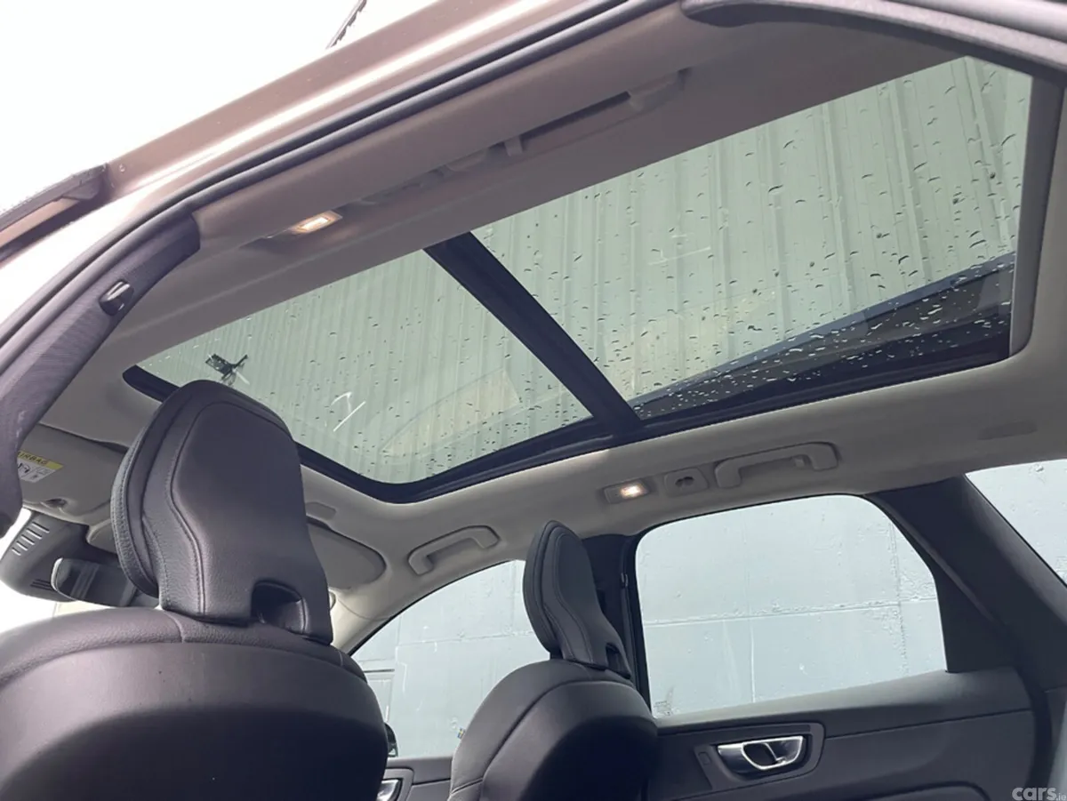 Volvo XC60 SUV, Petrol Plug-in Hybrid, 2024, Grey
