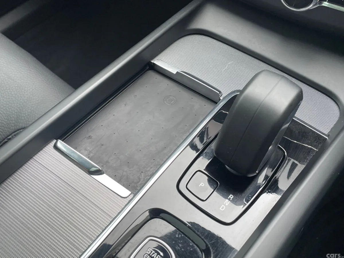 Volvo XC60 SUV, Petrol Plug-in Hybrid, 2024, Grey