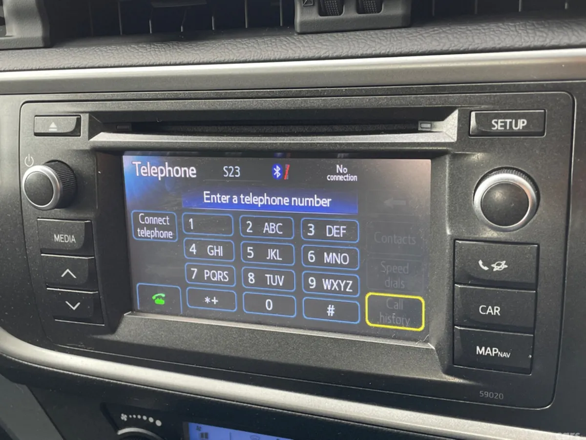 Toyota Auris Hatchback, Petrol Hybrid, 2013, Red