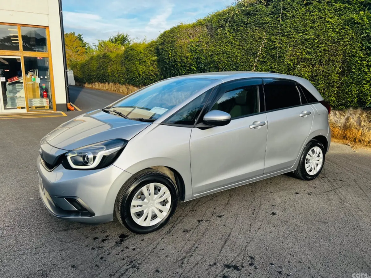 Honda Fit Hatchback, Petrol Hybrid, 2021, Silver