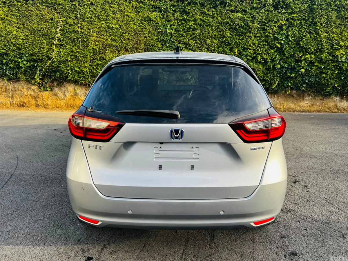 Honda Fit Hatchback, Petrol Hybrid, 2021, Silver