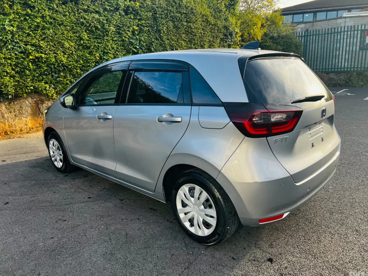 Honda Fit Hatchback, Petrol Hybrid, 2021, Silver