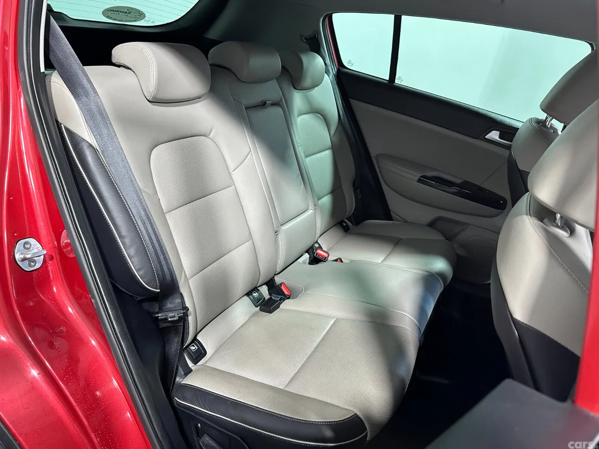Kia Sportage SUV, Diesel, 2019, Red