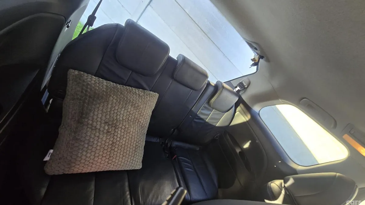 Toyota Estima MPV, Petrol, 2012, White
