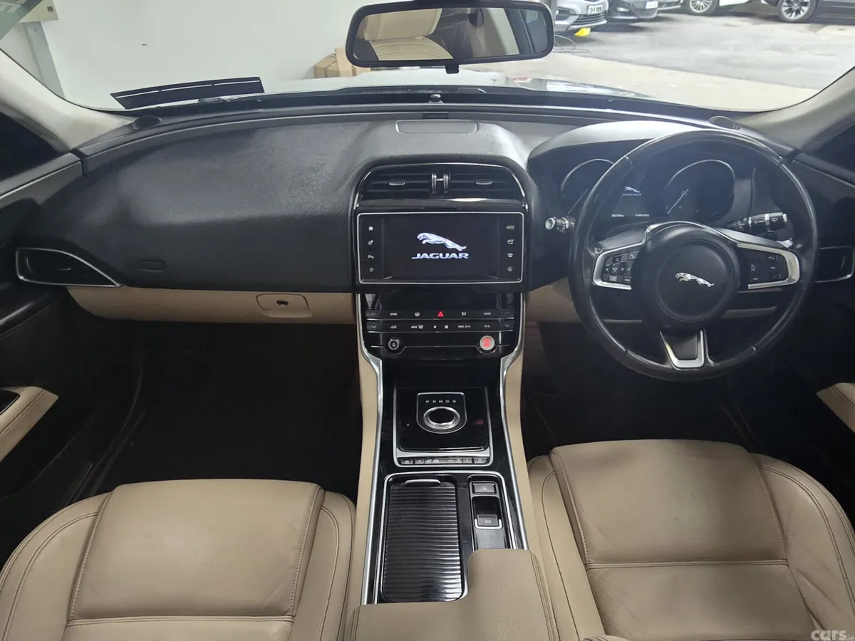 Jaguar XE Saloon, Diesel, 2019, Grey