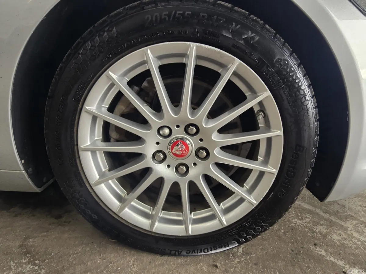 Jaguar XE Saloon, Diesel, 2019, Grey