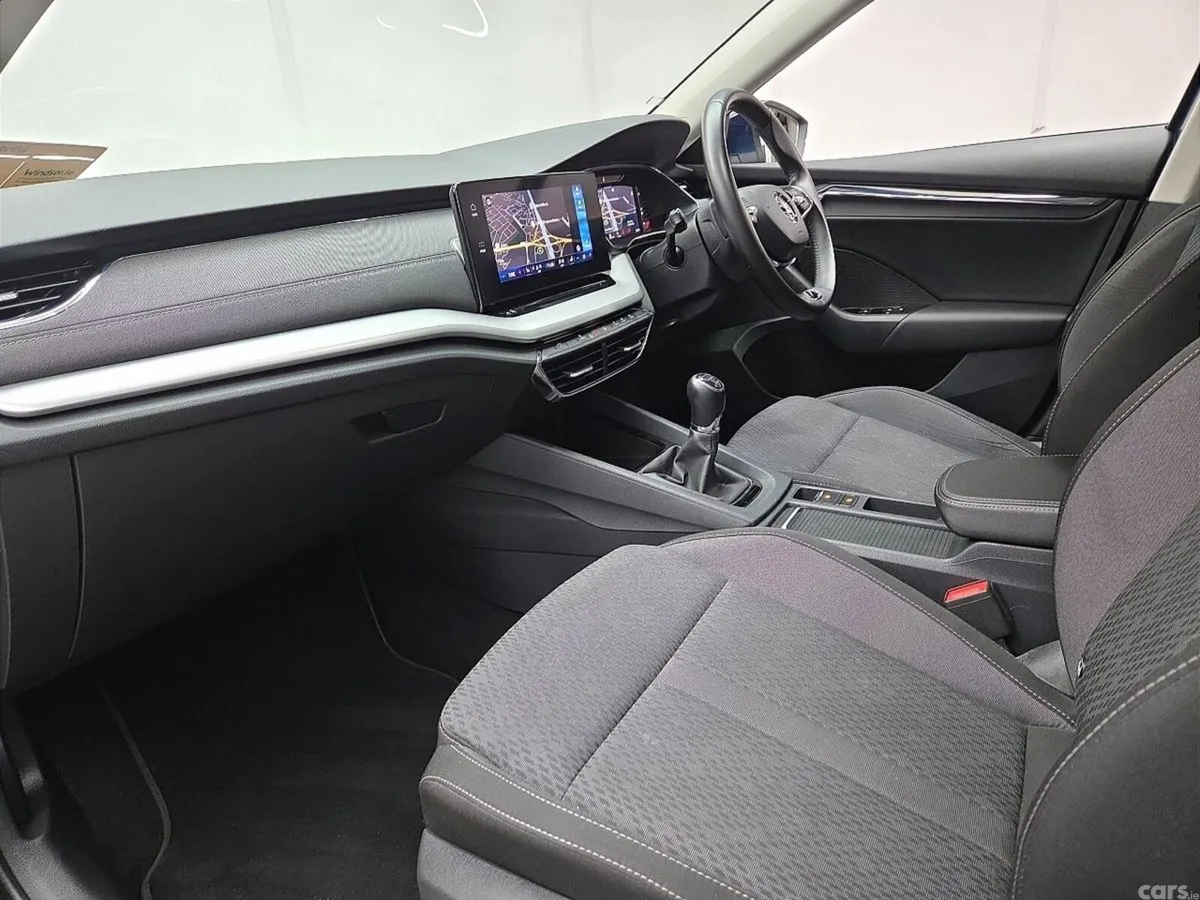 Skoda Octavia Estate, Diesel, 2023, Blue