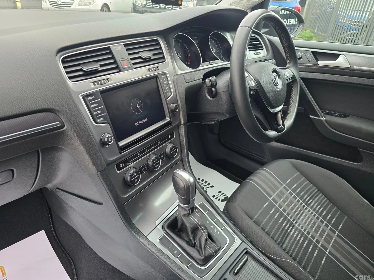 Volkswagen Golf Hatchback, Petrol, 2015, Grey
