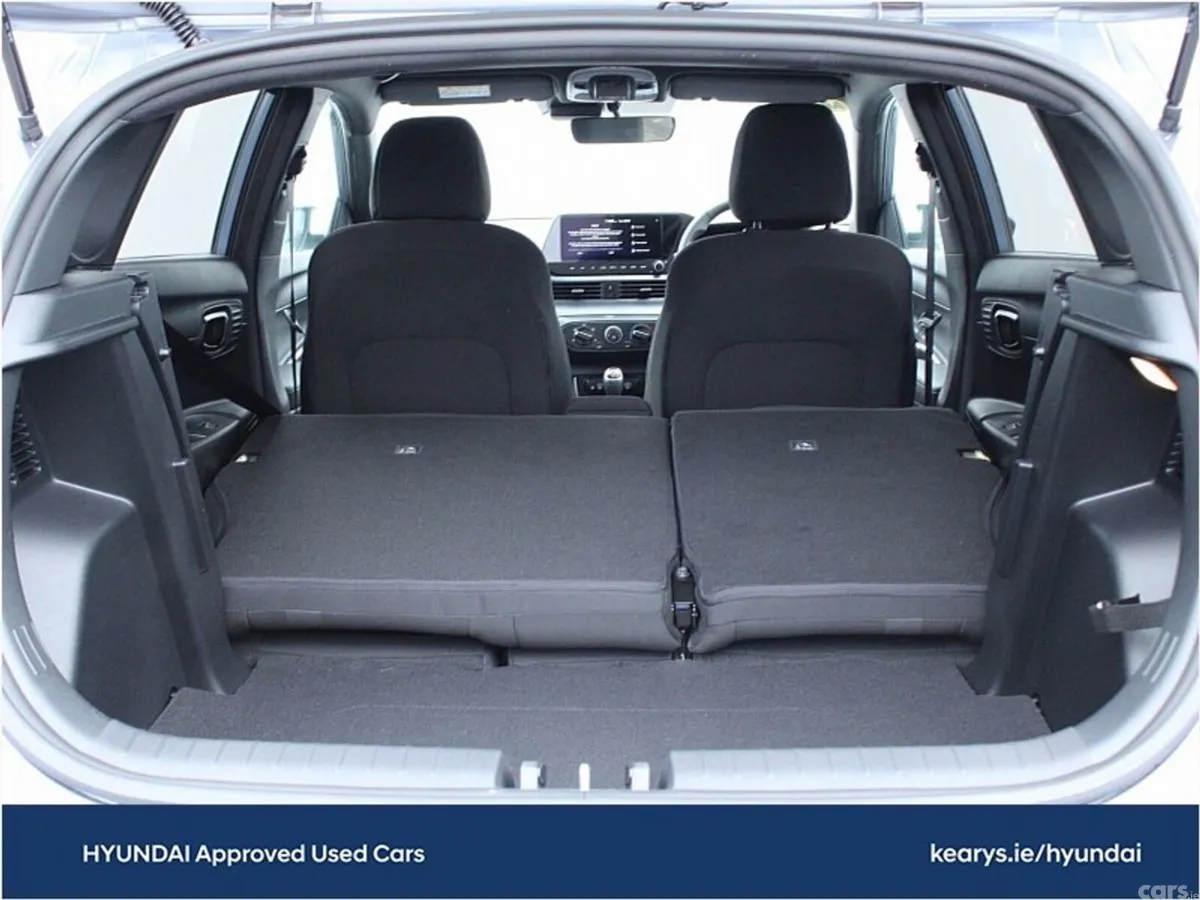 Hyundai i20 Hatchback, Petrol, 2026, Blue