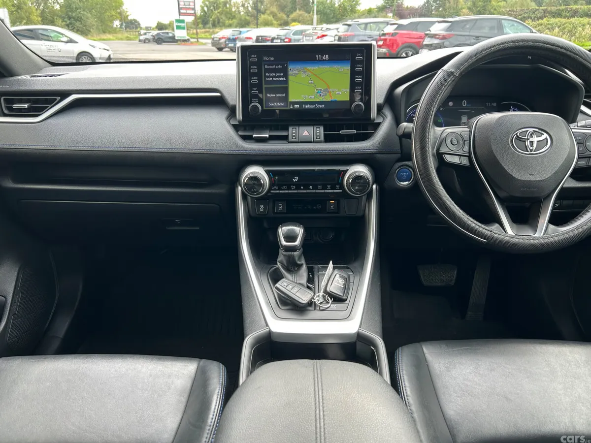 Toyota RAV4 SUV, Petrol Hybrid, 2020, White