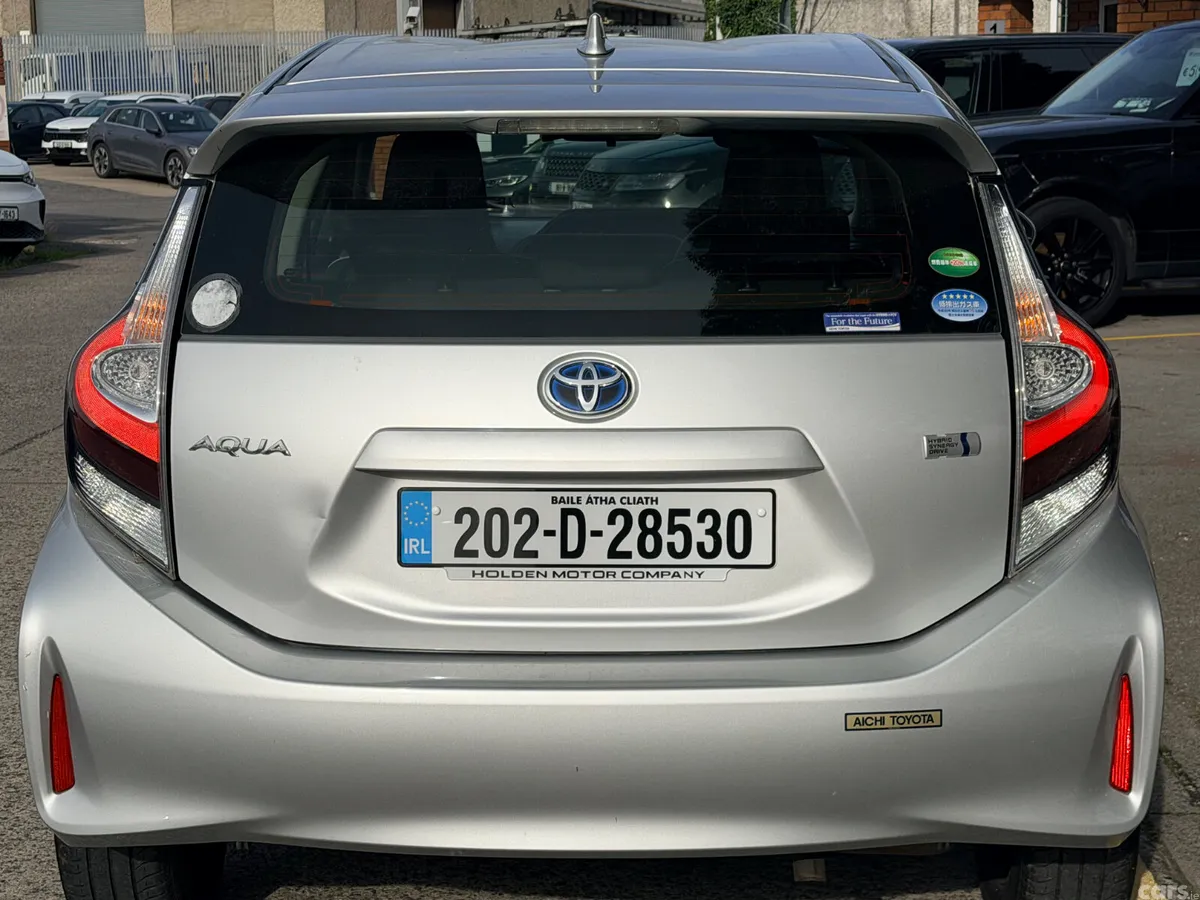 Toyota Aqua Hatchback, Petrol Hybrid, 2020, Silver