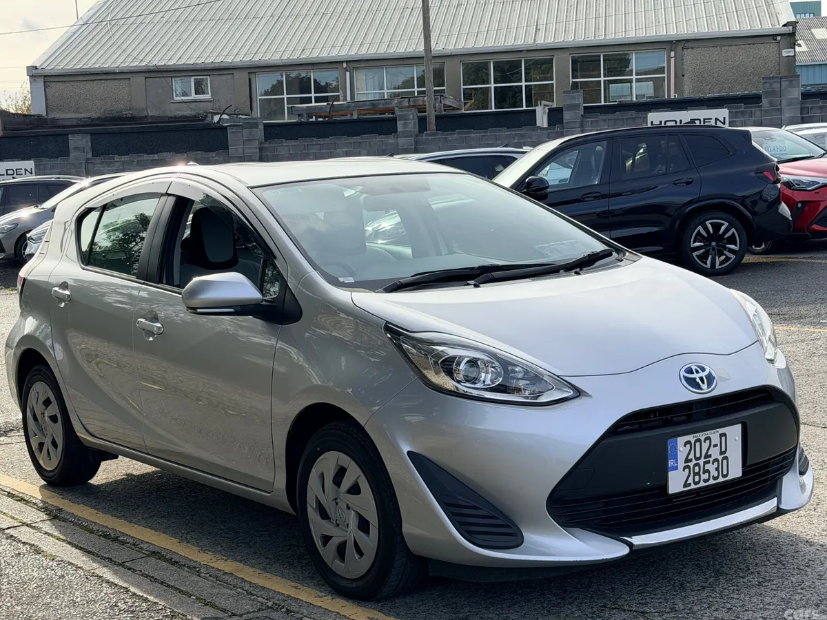 Toyota Aqua Hatchback, Petrol Hybrid, 2020, Silver