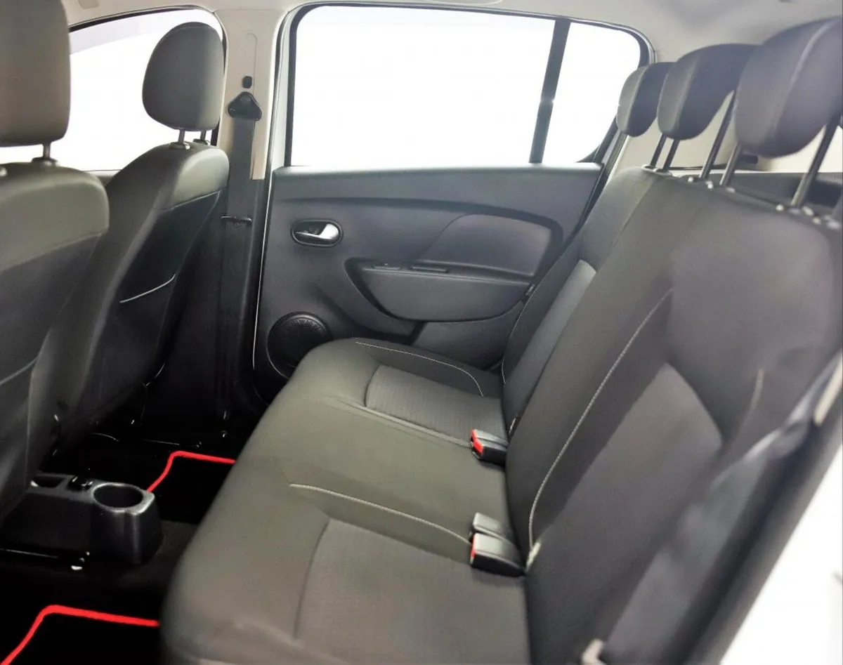 Dacia Sandero Hatchback, Petrol, 2018, White