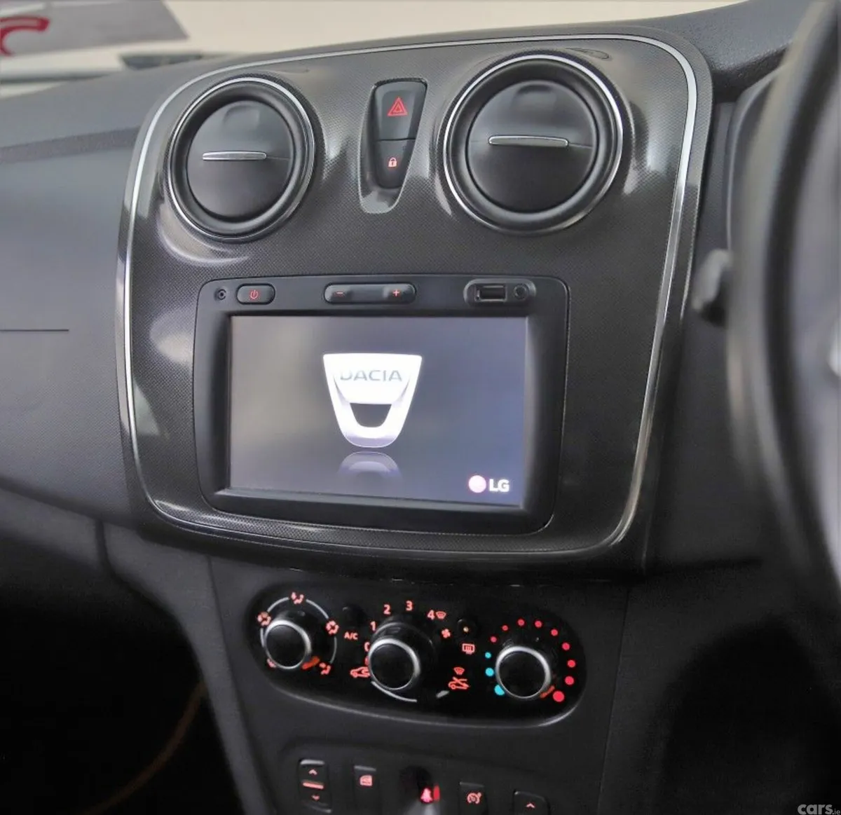 Dacia Sandero Hatchback, Petrol, 2018, White
