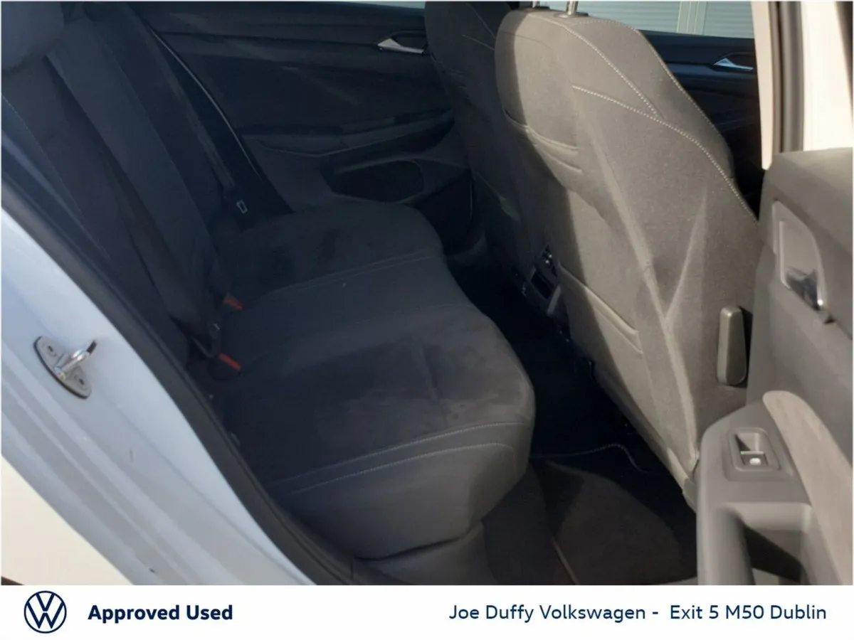 Volkswagen Golf Estate, Diesel, 2024, White