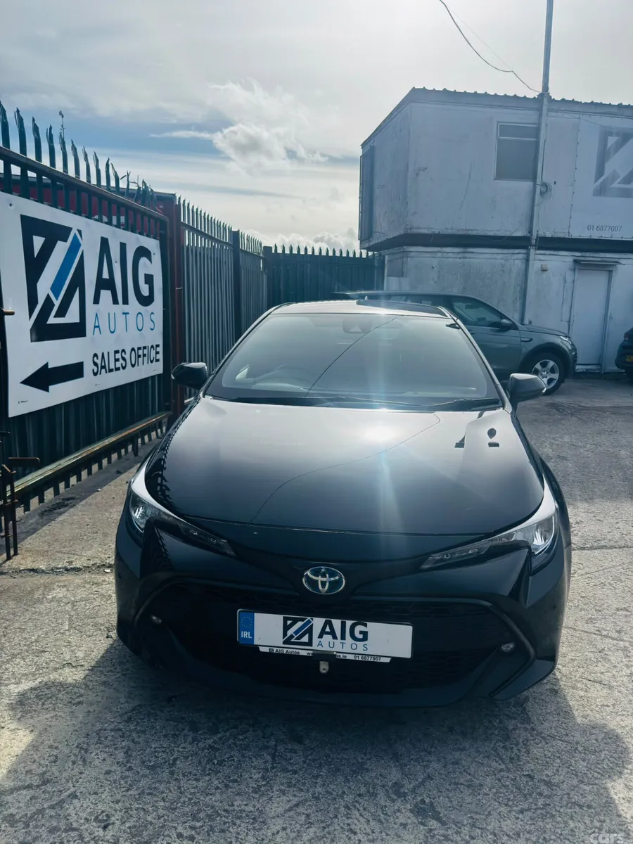 Toyota Corolla Hatchback, Petrol Hybrid, 2021, Black