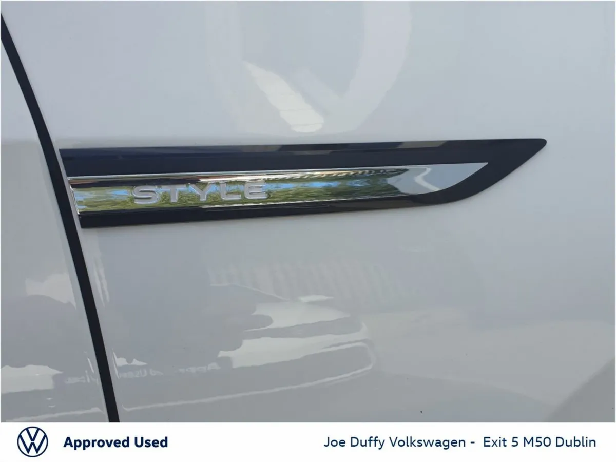Volkswagen Golf Estate, Diesel, 2024, White