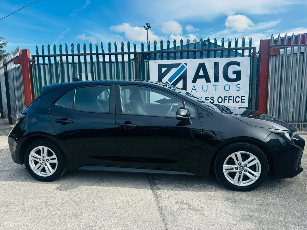 Toyota Corolla Hatchback, Petrol Hybrid, 2021, Black