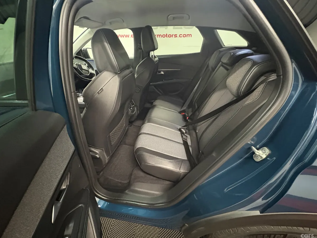 Peugeot 3008 SUV, Diesel, 2022, Blue
