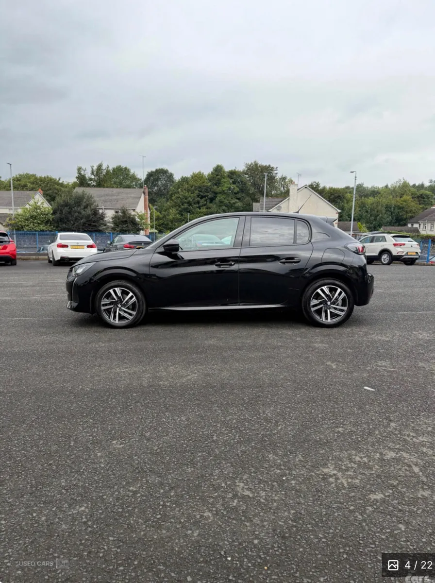 Peugeot 208 Hatchback, Diesel, 2022, Black