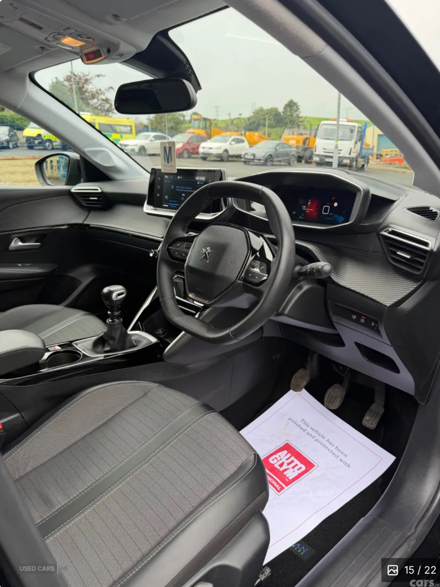Peugeot 208 Hatchback, Diesel, 2022, Black